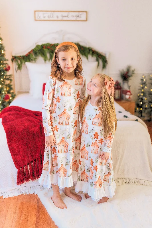 Trend Alert CHRISTMAS GINGERBREAD HOUSE NIGHTGOWN