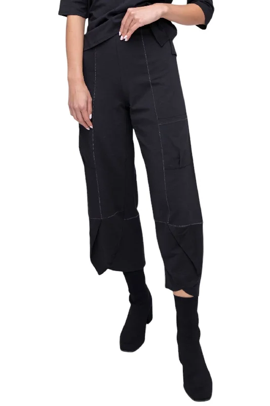 Women's Fashion Hotspots Essential Layers Patch Pocket Pant In Black