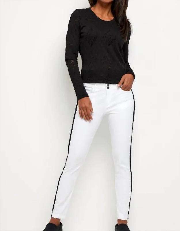 Chic Wardrobe Essentials Luisa Stripe Skinny Pant In White/black