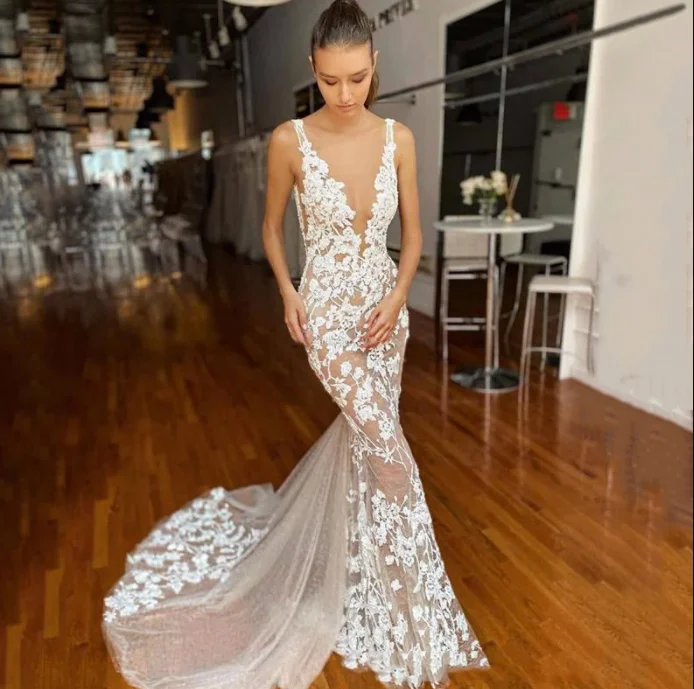 Urban Sophistication Beach Boho Mermaid Wedding Dresses Sexy Deep V Neck Lace Appliques Wedding Gown Custom Bridal Dress robe de soirée de mariage,MW114