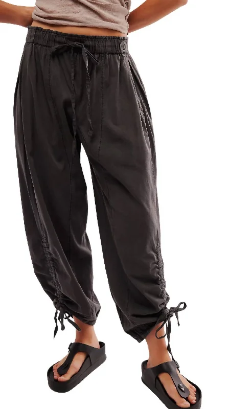 Latest Trends Hadley Poplin Pant In Black