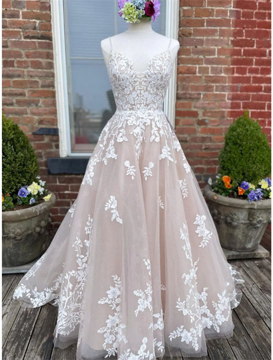 Fashion Frontiers Engagement Wedding Dresses Formal Dresses Chapel Train A-Line Sleeveless Strap Lace Buttons