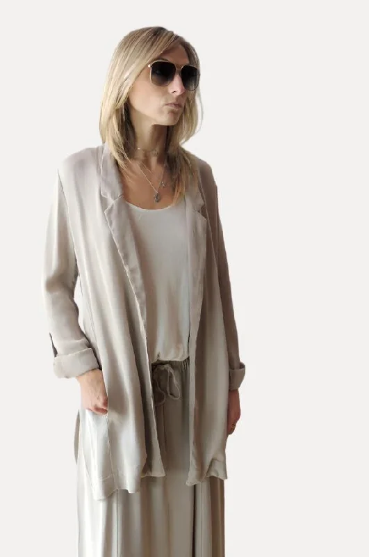 Bold Silhouette Long Jacket - Beige