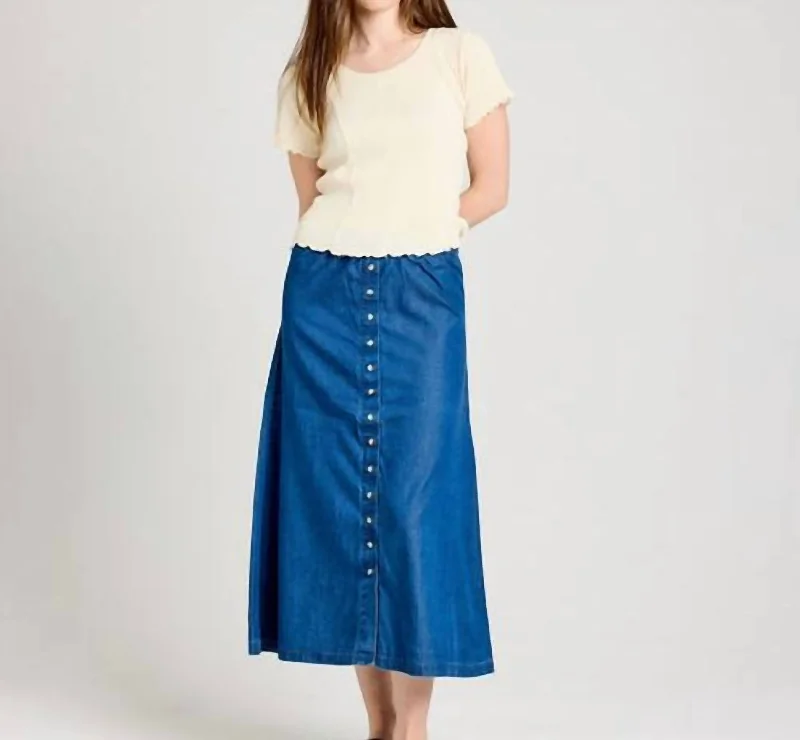 Everyday Basics Willow Skirt In Chambray