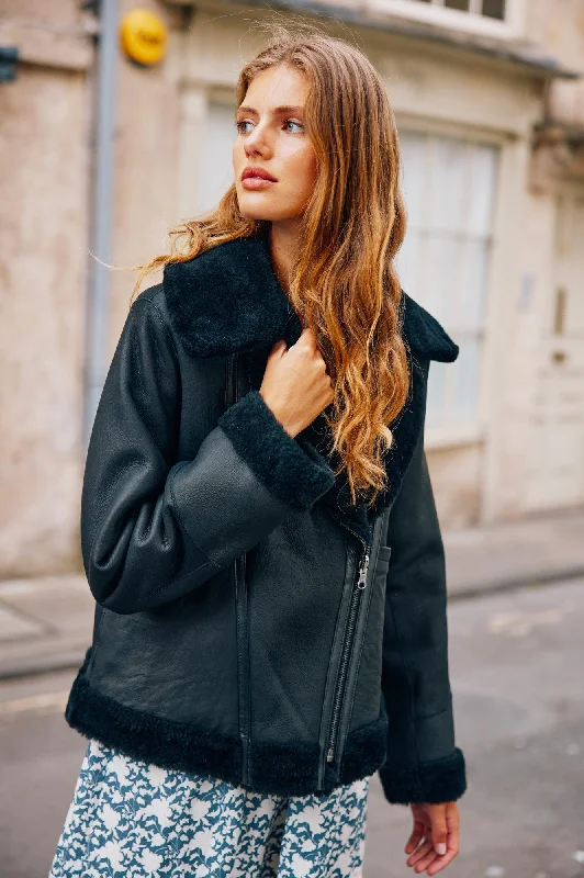 Trendy Aesthetics Reversible Shearling Biker Jacket | Black