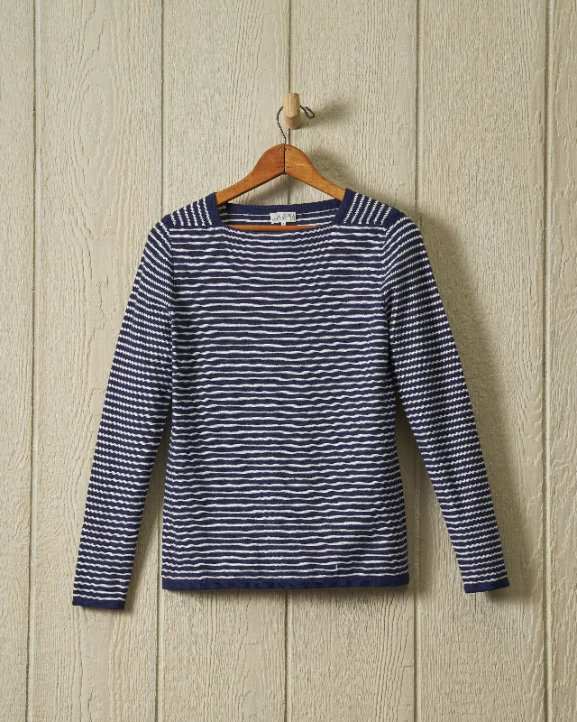 Huge Markdowns Riviera Sweater Knit Top in Navy/Cream