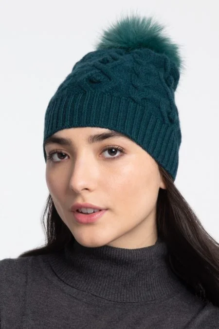 Style Breakthroughs Kinross Cashmere Cable Hat