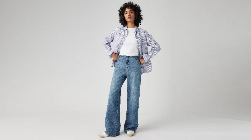 Comfort Meets Fashion Levi's® Women's Cinch Baggy Jeans