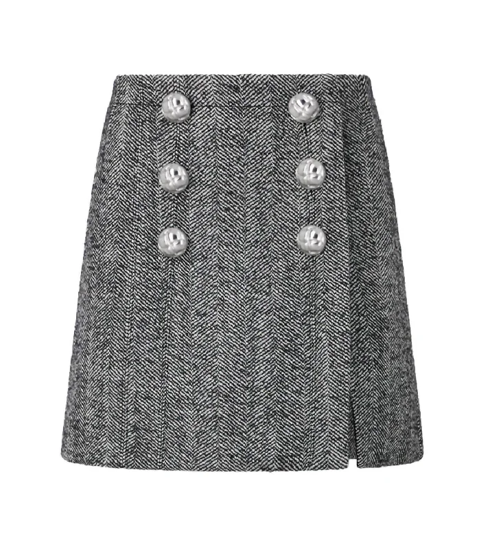 Daily Deals A-Line Mini Herringbone Skirt In Black/white